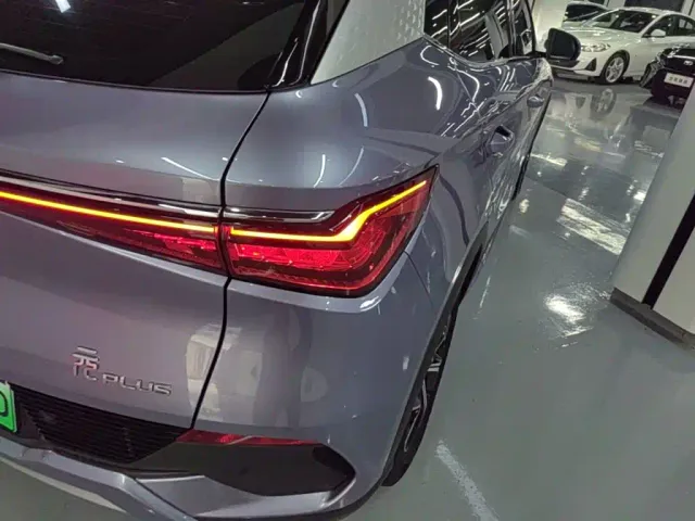 BYD Yuan PLUS — Фото автомобиля 23