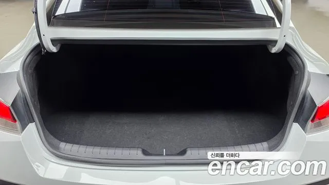 Hyundai Avante — Фото автомобиля 28