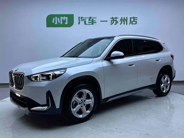 Фотография автомобиля — BMW X1