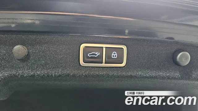 Hyundai Grandeur — Фото автомобиля 16