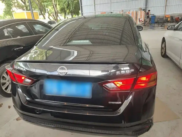 Nissan Teana — Фото автомобиля 5