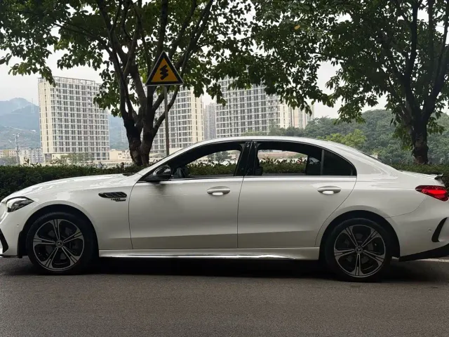 Mercedes-Benz C-Class — Фото автомобиля 10