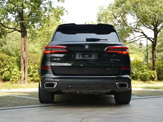 BMW X5 — Фото автомобиля 7