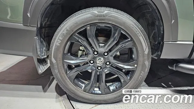 KG_Mobility_Ssangyong Rexton Новый Rexton Sport Khan Дизель 2.2 2WD — Фото автомобиля 5