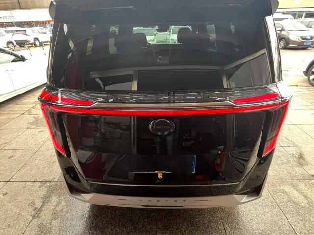 GAC Trumpchi M8 — Фото автомобиля 17