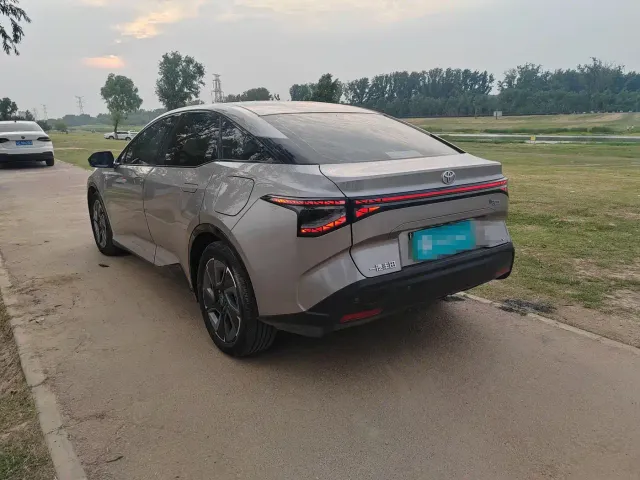 Toyota bZ3 — Фото автомобиля 6