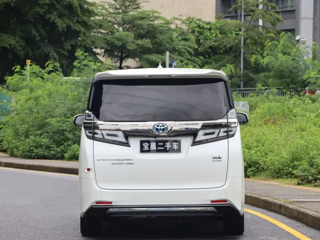 Toyota Vellfire — Фото автомобиля 5