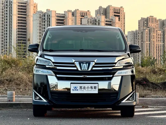 Toyota Vellfire — Фото автомобиля 2