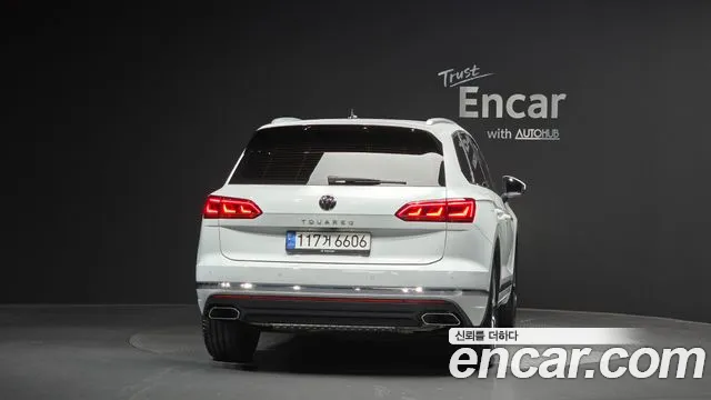 Volkswagen Touareg Touareg 3 поколение 3.0 TDI Prestige — Фото автомобиля 4