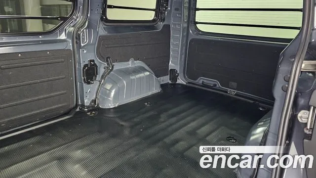 Hyundai Staria Staria Карго 3 места — Фото автомобиля 25