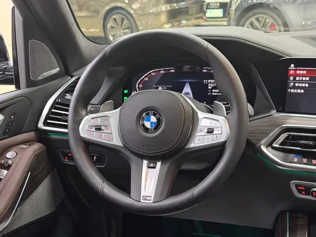 BMW X5 — Фото автомобиля 11