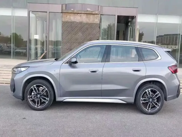 BMW BMW X1 2024 sDrive25Li M Sport Package — Фото автомобиля 4
