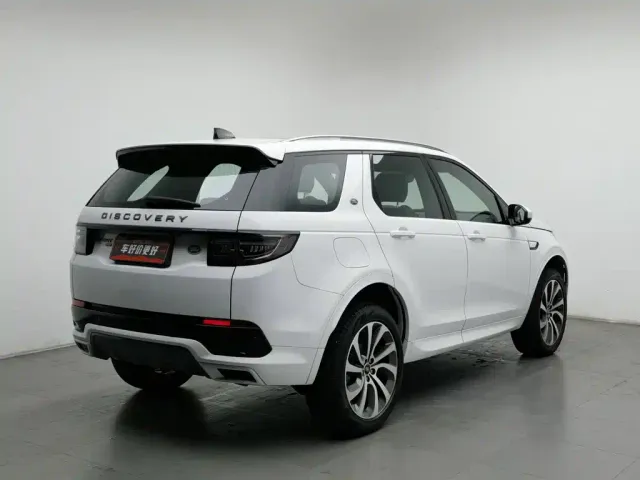 Land Rover Discovery Sport — Фото автомобиля 2
