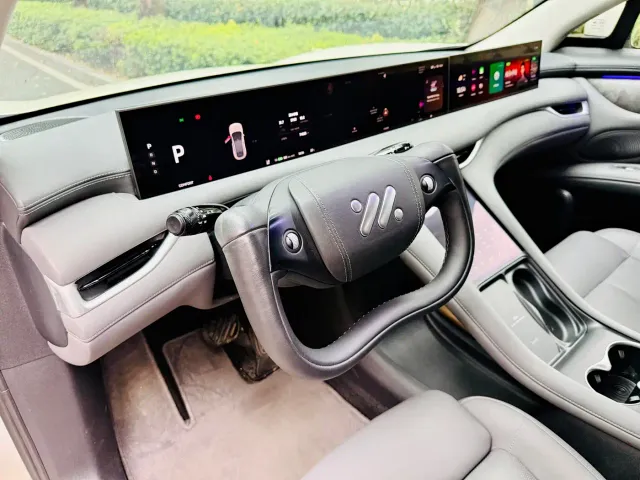 IM Motors LS6 — Фото автомобиля 13