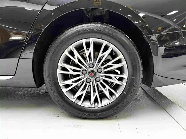 Hongqi H5 — Фото автомобиля 13