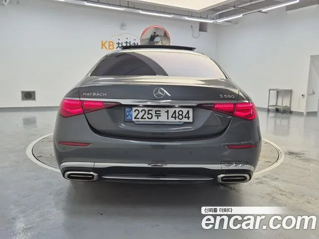 Mercedes-Benz S-Class — Фото автомобиля 3