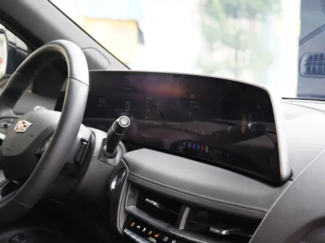 Cadillac CT5 — Фото автомобиля 12
