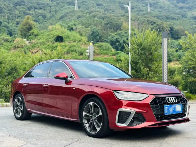 Audi A4L — Фото автомобиля 3