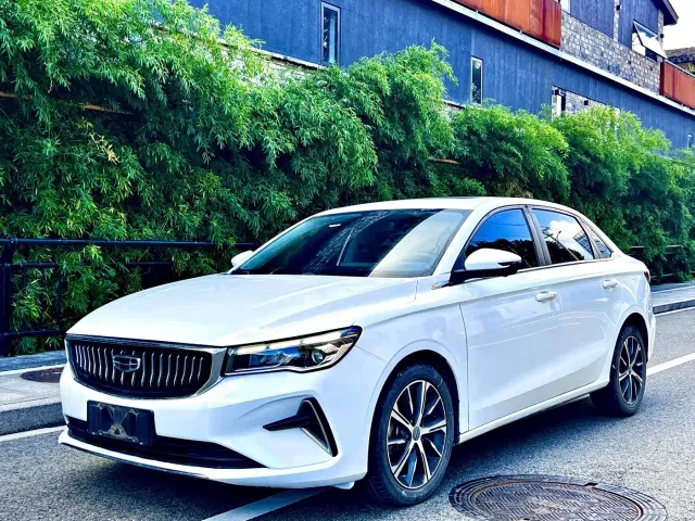 Фотография автомобиля — Geely Emgrand