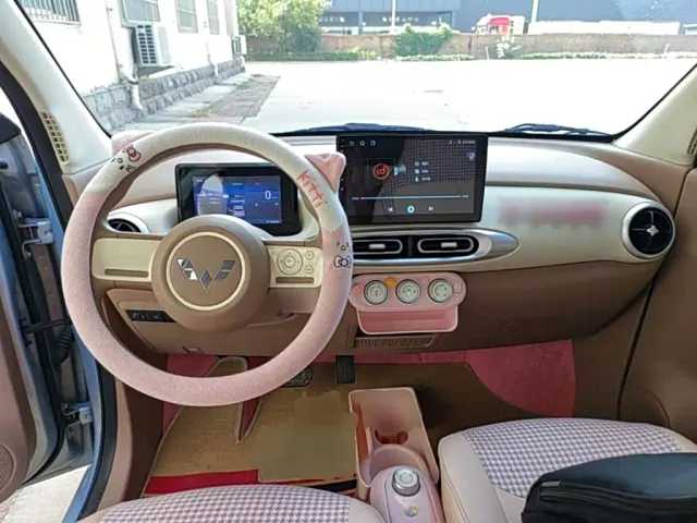 Wuling Hongguang Mini EV — Фото автомобиля 9