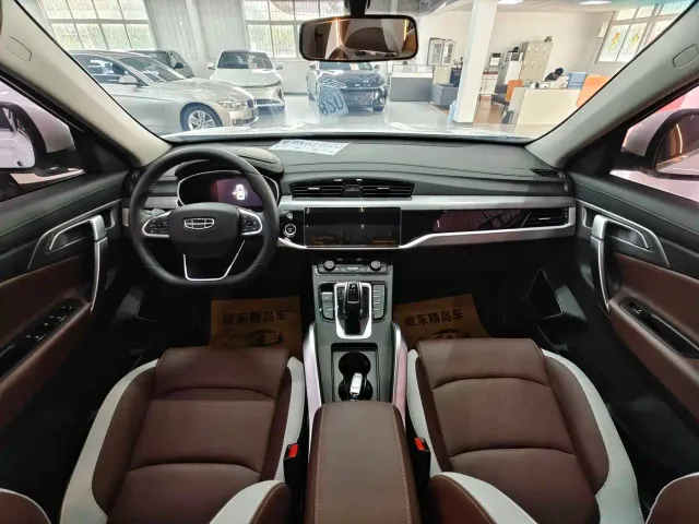 Geely Boyue — Фото автомобиля 9