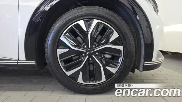 Kia EV6 — Фото автомобиля 6