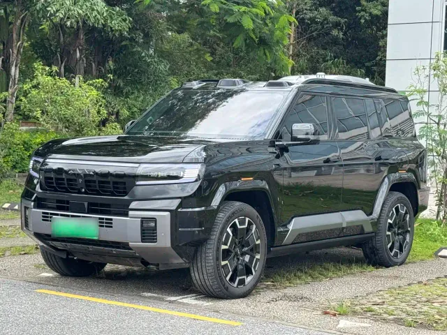 Фотография автомобиля — BYD FangChengBao Leopard 8