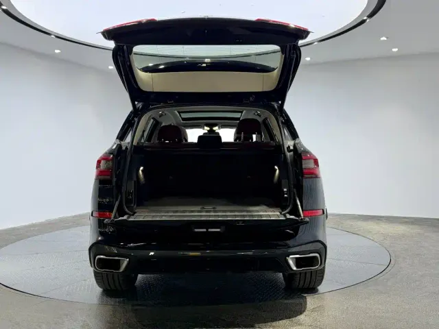 BMW X5 — Фото автомобиля 8