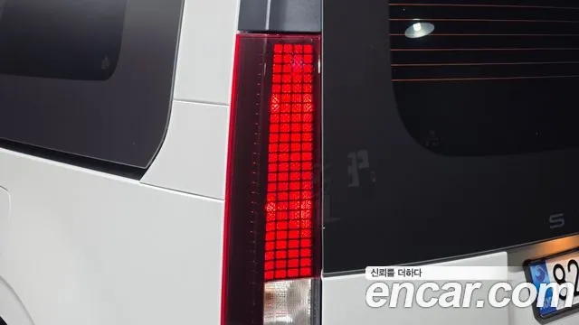 Hyundai Staria — Фото автомобиля 8