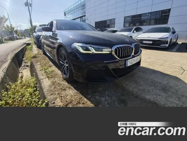 BMW 5 Series G30 — Фото автомобиля 2