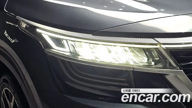 Kia Seltos — Фото автомобиля 7
