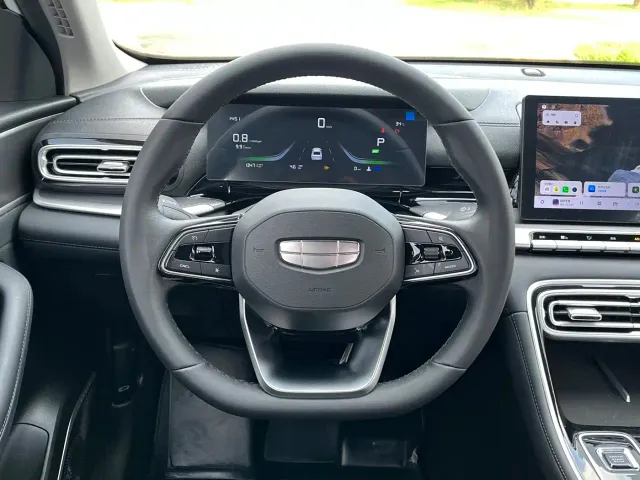 Geely Emgrand — Фото автомобиля 14