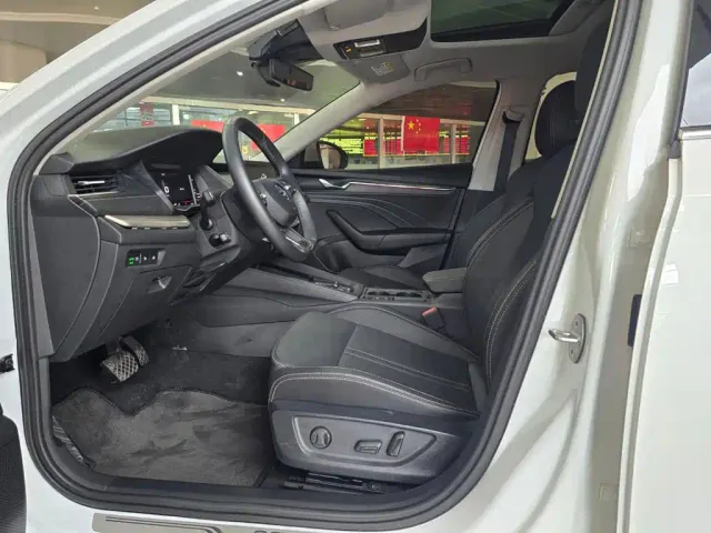 Skoda Octavia — Фото автомобиля 8
