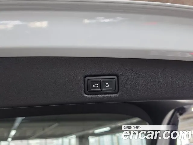 Audi Q5 40 TFSI quattro Sportback S Line — Фото автомобиля 14