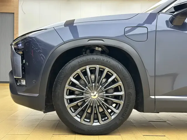 Nio ES8 — Фото автомобиля 17