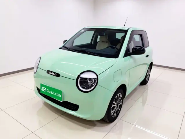 Фотография автомобиля — Changan Lumin