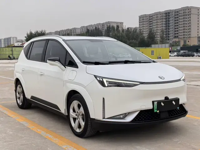 Hycan Z03 — Фото автомобиля 3