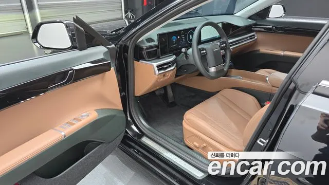 Hyundai Grandeur Grandeur (GN7) 2.5 Бензин 2WD — Фото автомобиля 10