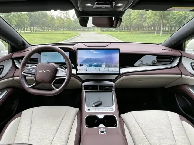 BYD Seal 07 DM-i — Фото автомобиля 7