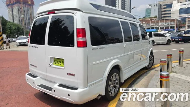 GMC Savana — Фото автомобиля 4