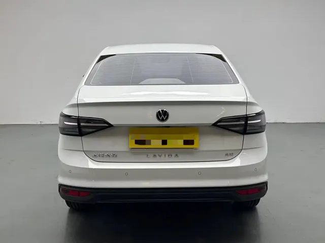Volkswagen Lavida — Фото автомобиля 8