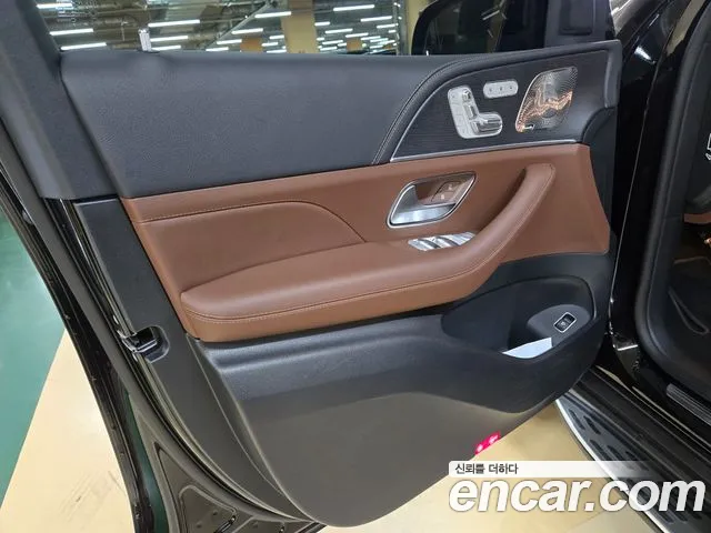 Mercedes-Benz GLS-Class — Фото автомобиля 16