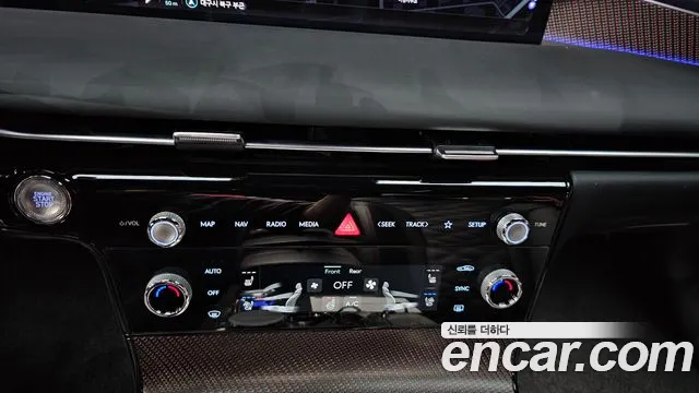 Genesis G80 Бензин 2.5 турбо AWD — Фото автомобиля 29