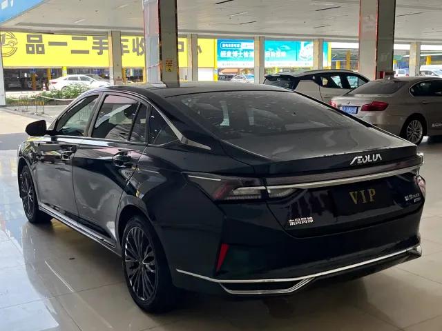 Dongfeng Yixuan MAX — Фото автомобиля 9