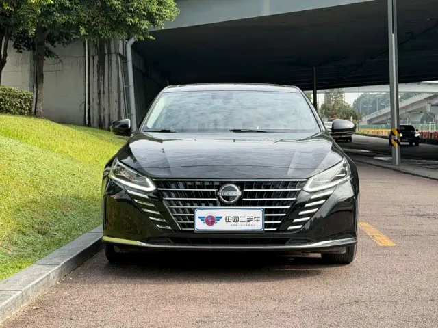 Nissan Teana — Фото автомобиля 2