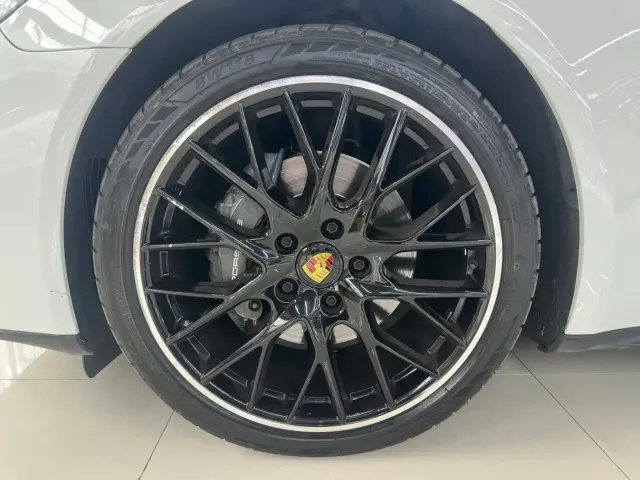 Porsche Panamera 2023 Panamera 2.9T — Фото автомобиля 11
