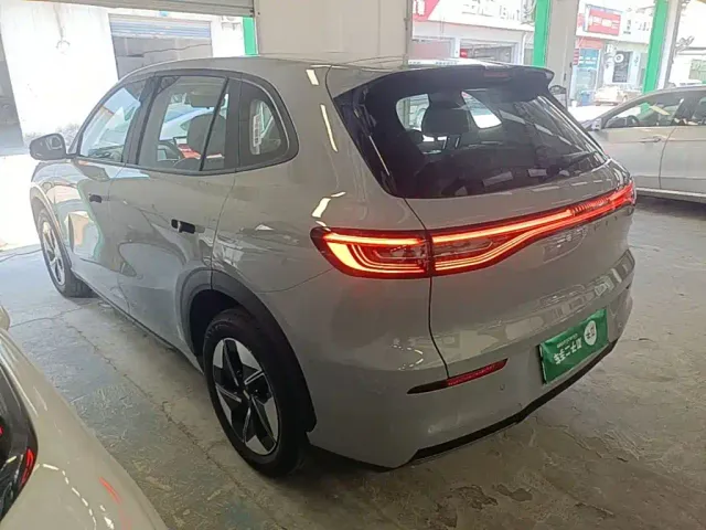 Geely Galaxy E5 — Фото автомобиля 4