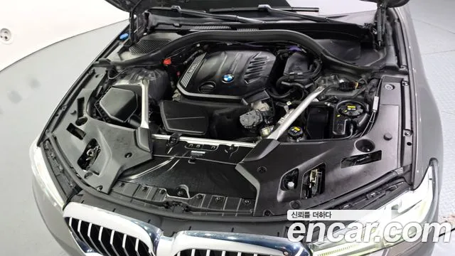 BMW 5 Series G30 — Фото автомобиля 9