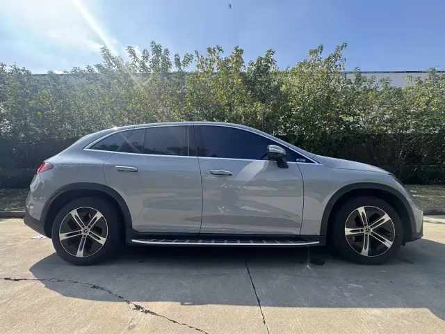Mercedes-Benz EQE SUV — Фото автомобиля 19