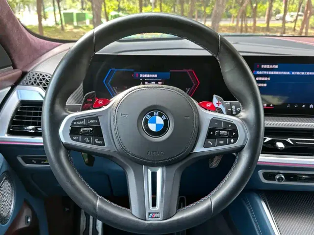 BMW XM — Фото автомобиля 14